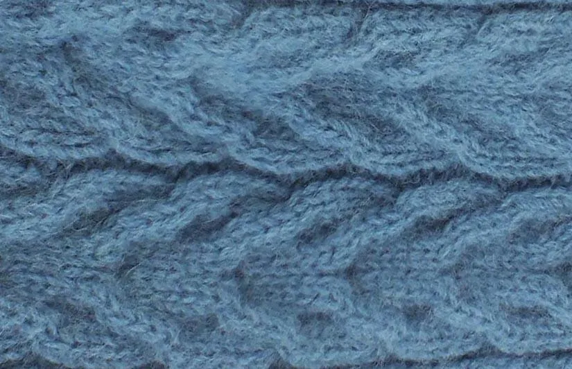 ALPACA CABLE SCARF