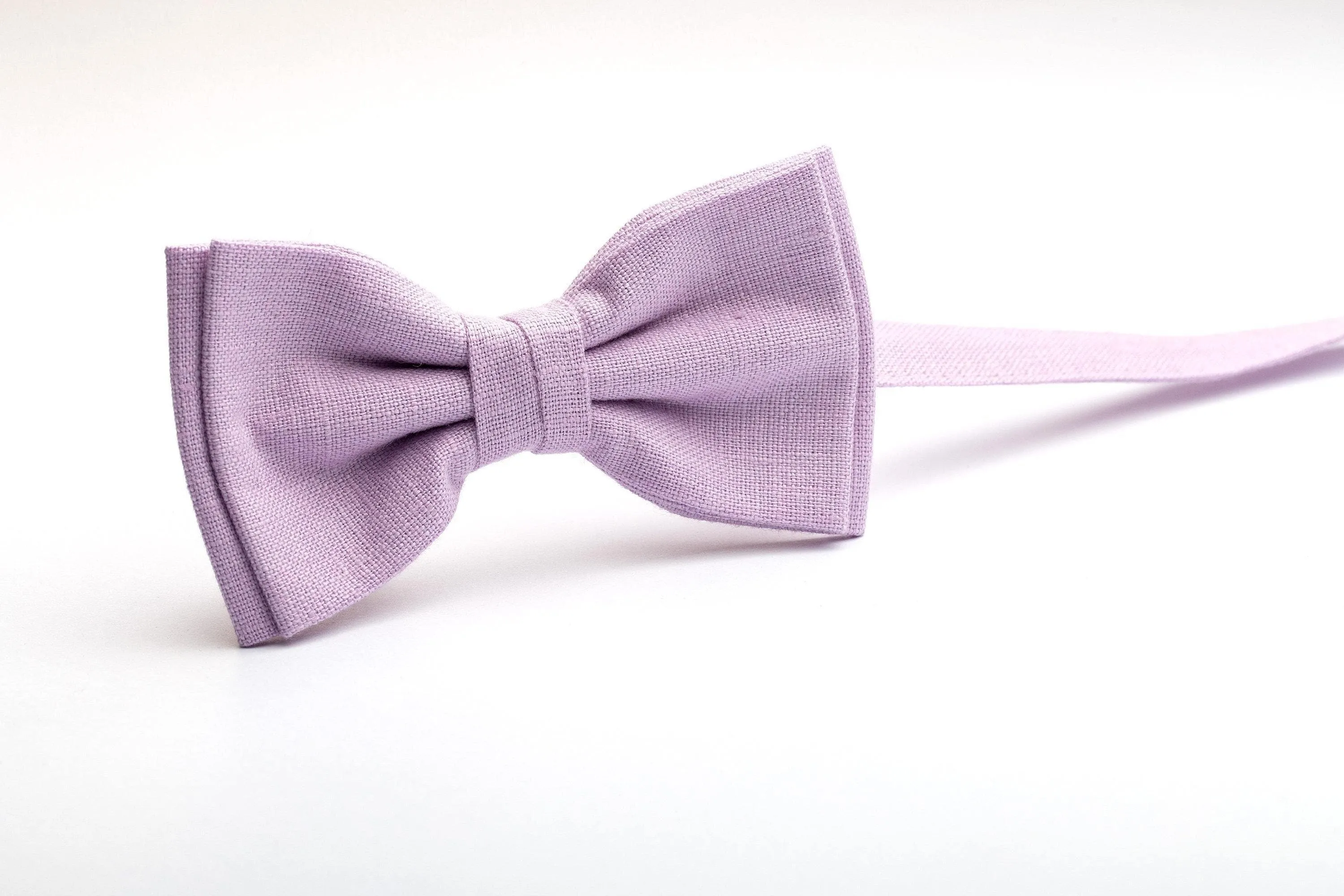 Elegant Lilac Ties for Wedding Elegance